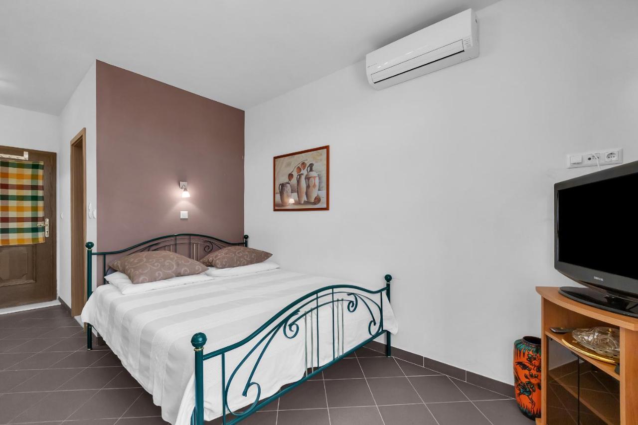 Guest House Lazeta Дуче Экстерьер фото